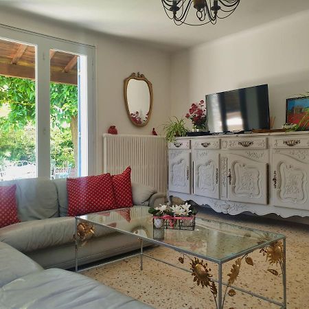 Villa Calme, Climatisee, Piscine, A 2 Pas Du Centre ลีล-ซูร์-ลา-ซอร์ก ภายนอก รูปภาพ