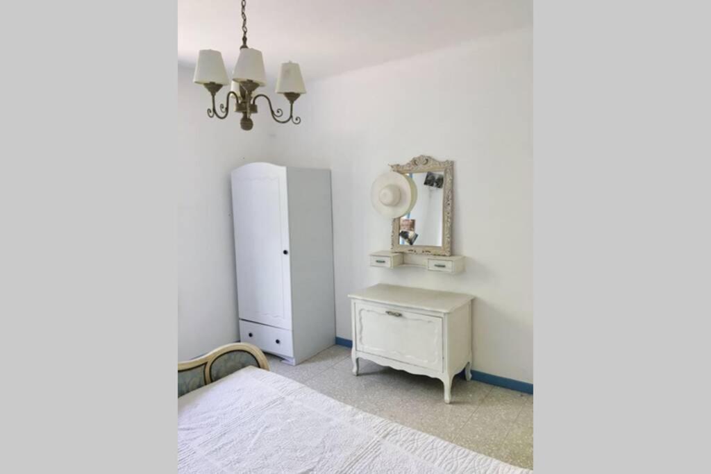 Villa Calme, Climatisee, Piscine, A 2 Pas Du Centre ลีล-ซูร์-ลา-ซอร์ก ภายนอก รูปภาพ