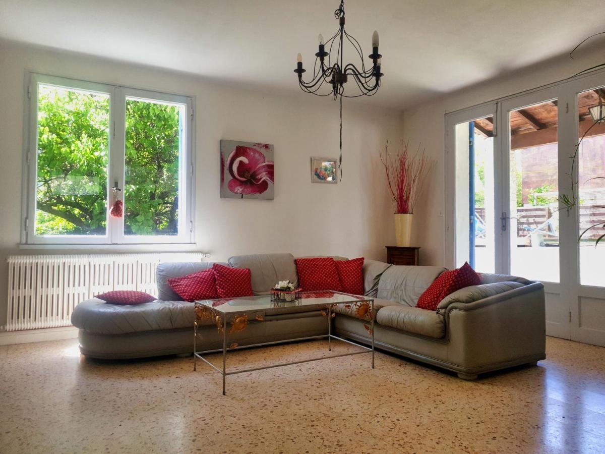 Villa Calme, Climatisee, Piscine, A 2 Pas Du Centre ลีล-ซูร์-ลา-ซอร์ก ภายนอก รูปภาพ